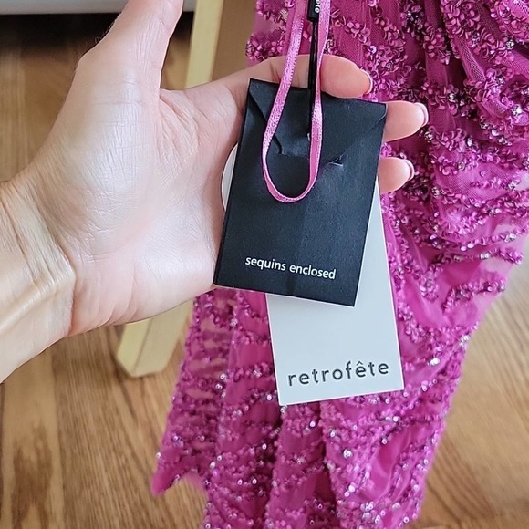 Retrofete sequin mini dress. Size small. Pink gown with beaded details. - Picture 8 of 9